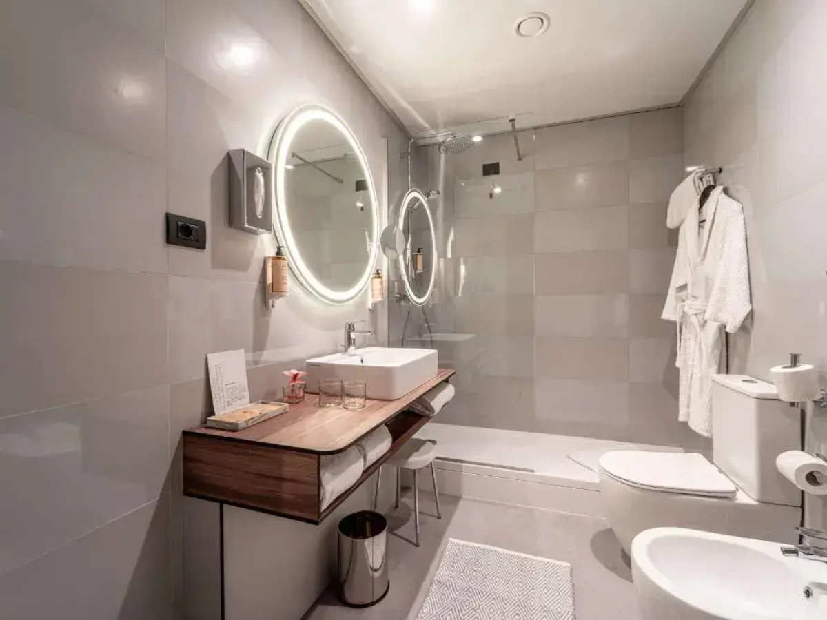Отель Mercure Bologna Centro