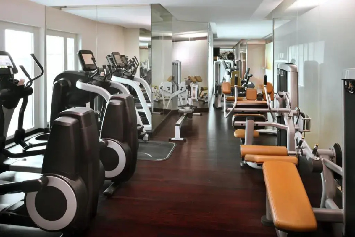Dubai Marriott Harbour Hotel & Suites