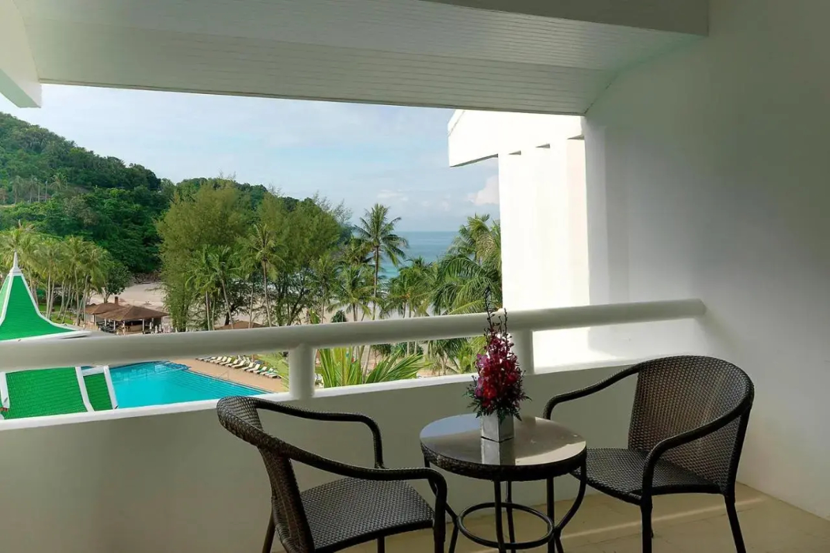 Le Meridien Phuket Beach Resort