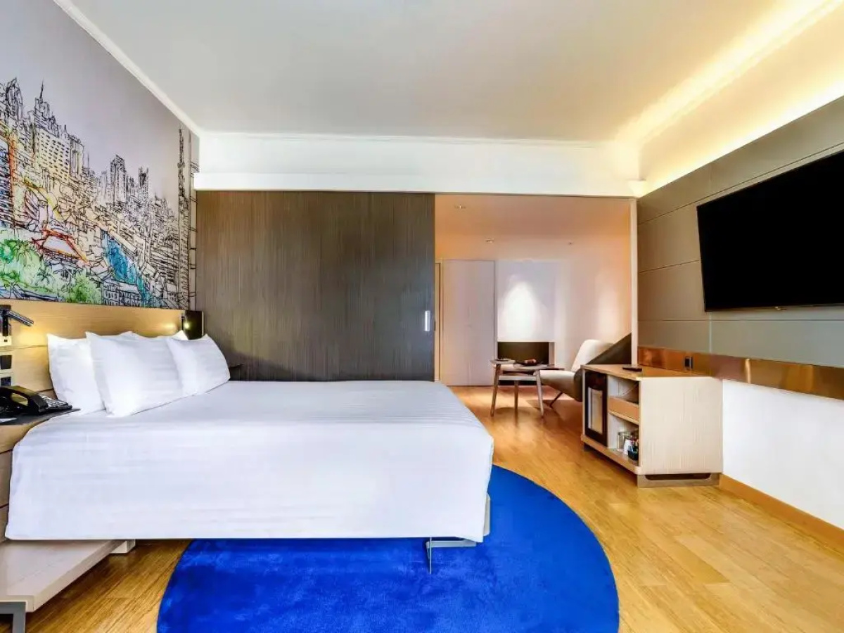Отель Novotel Bangkok On Siam Square