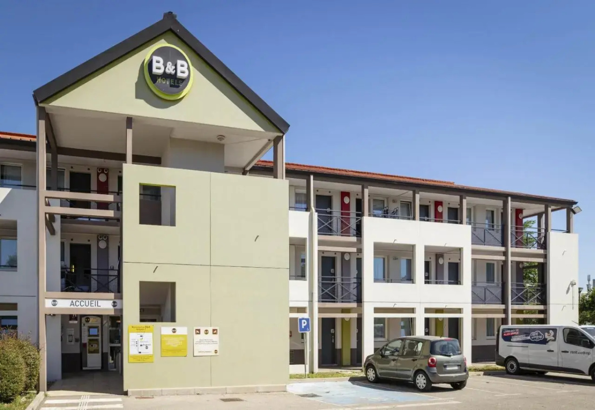 B&B HOTEL Avignon (1)