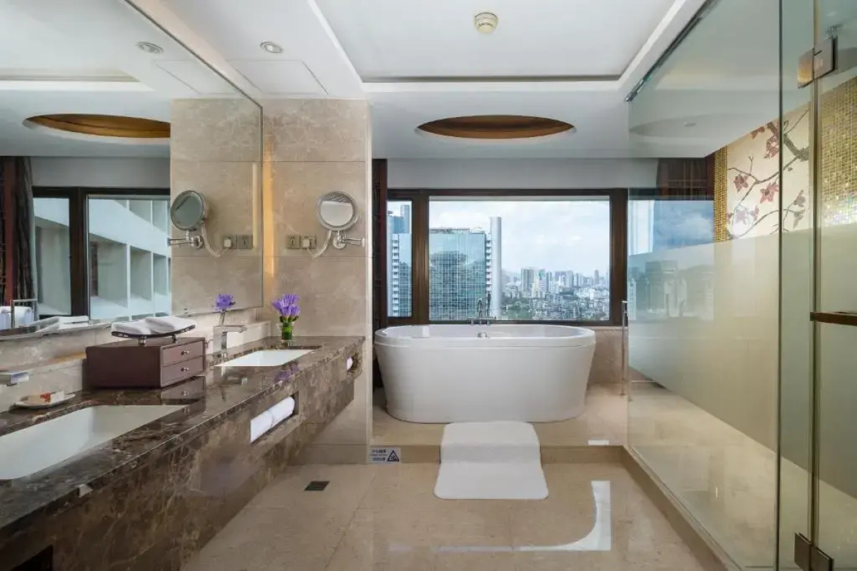 Отель The Garden Hotel Guangzhou