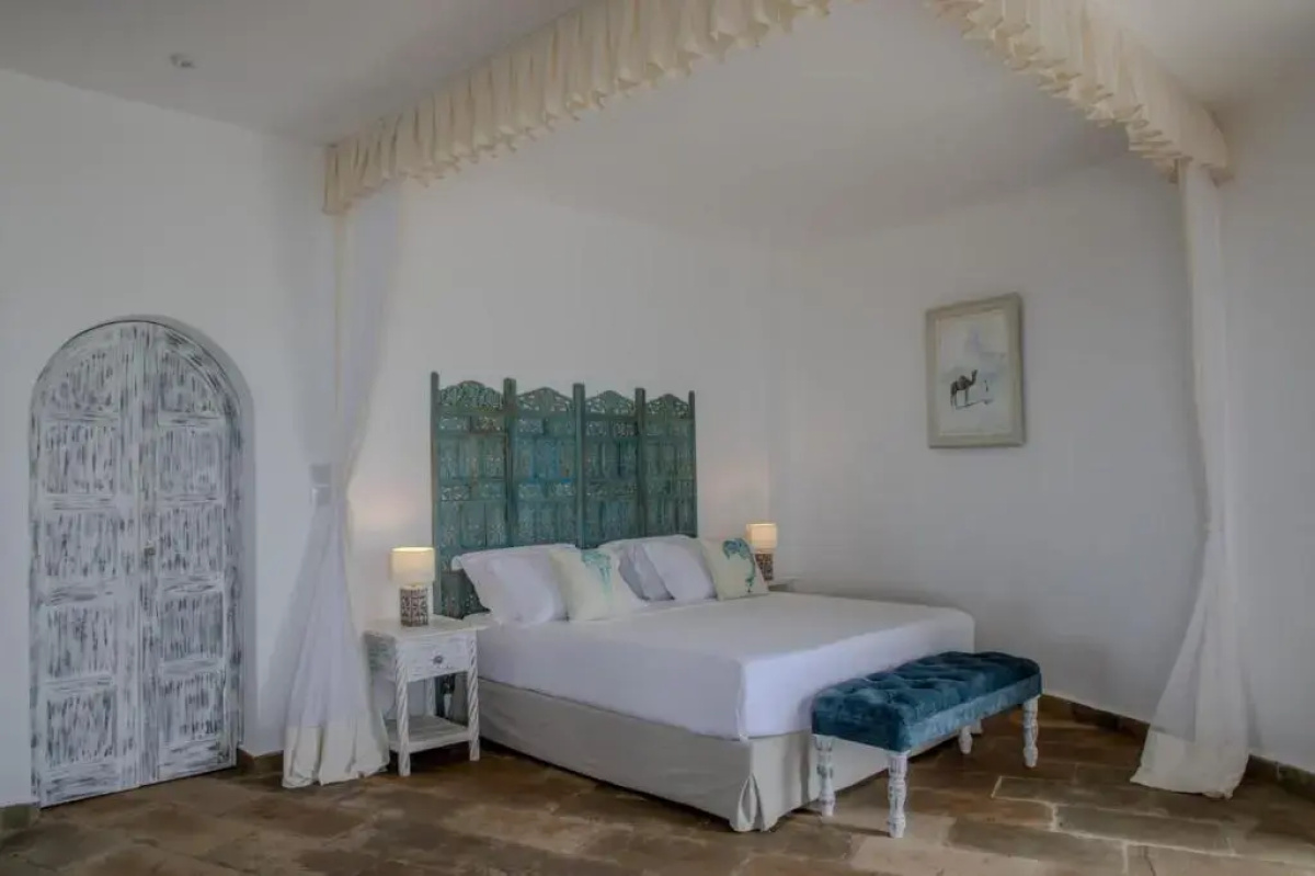 Chale Island Resort