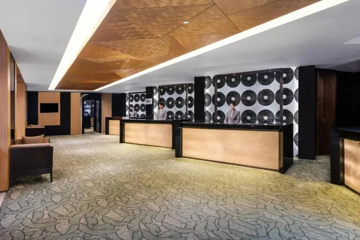 Отель Courtyard by Marriott Shanghai Central