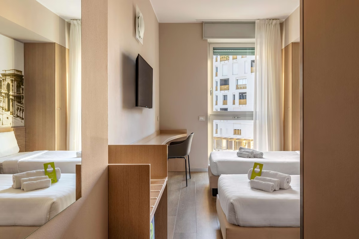 Отель B&B Milano Portello