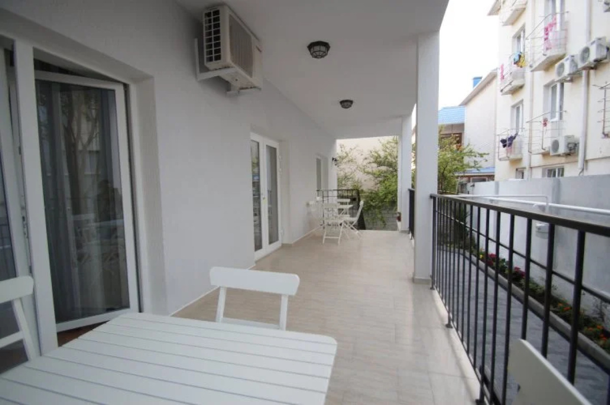 Villa Flora Guest House