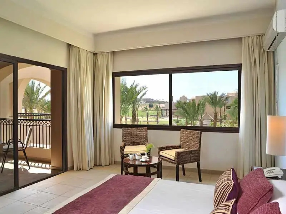 Отель JAZ Neo Saraya Palms