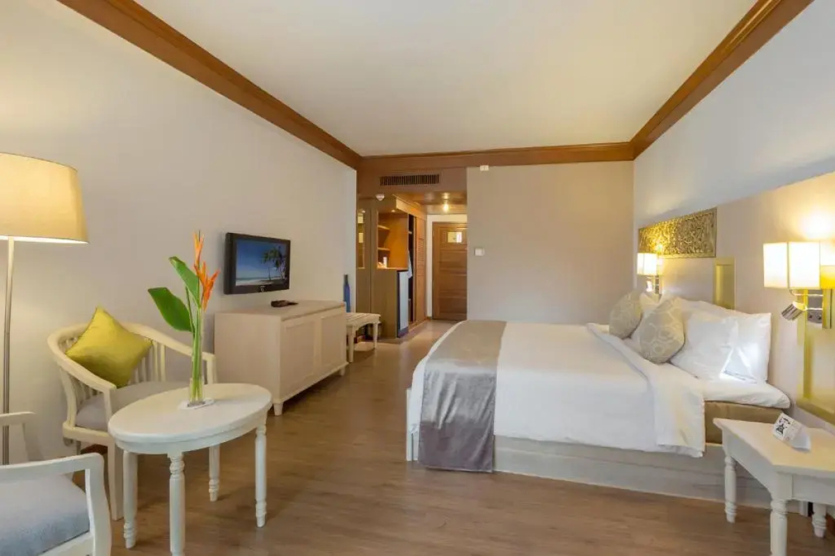 Отель Best Western Premier Bangtao Beach Resort and Spa