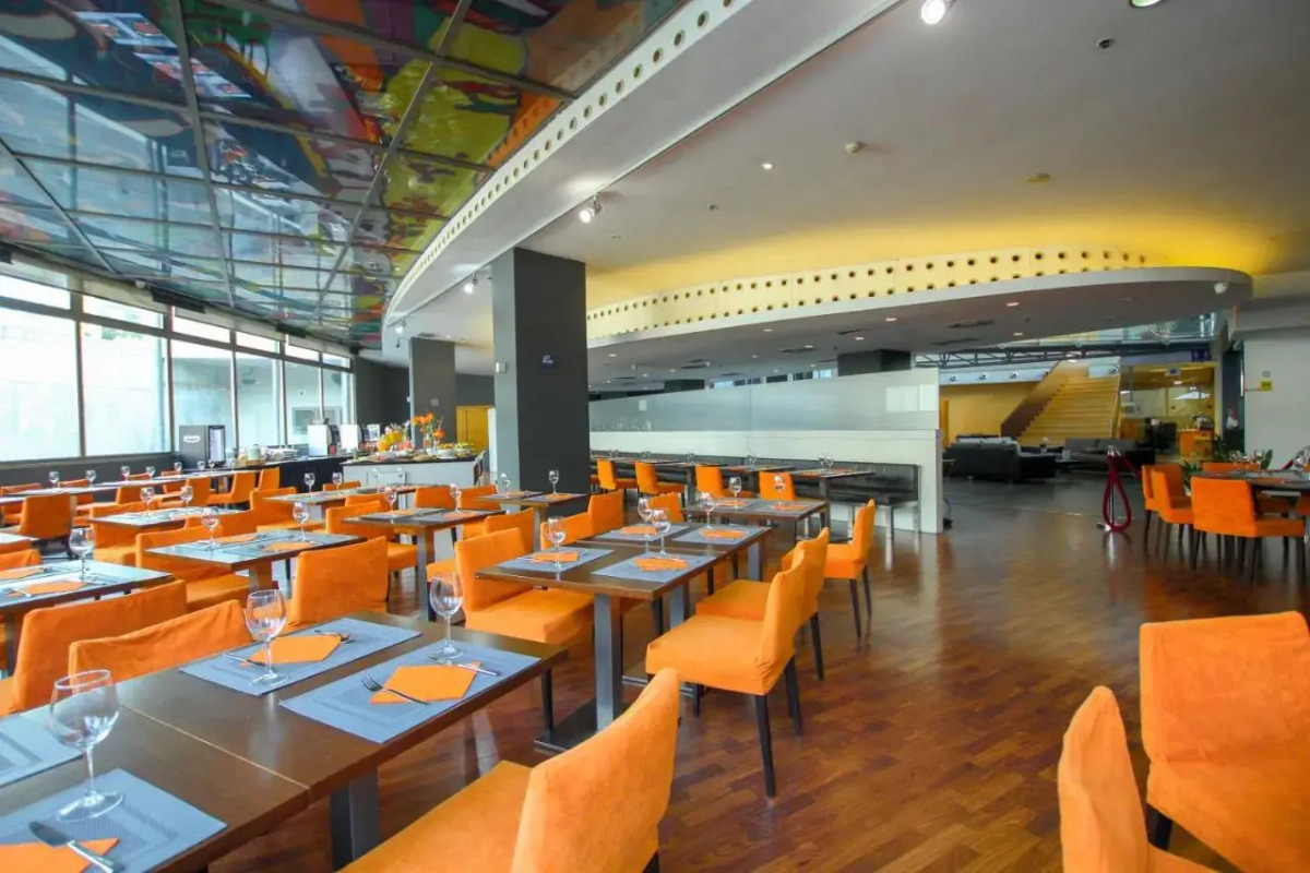 Отель Eurohotel Barcelona Gran Via Fira