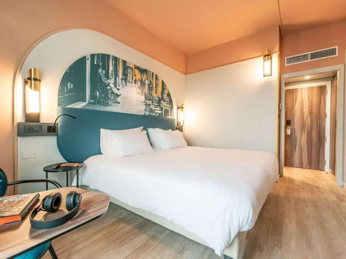 Отель Mercure Bologna Centro