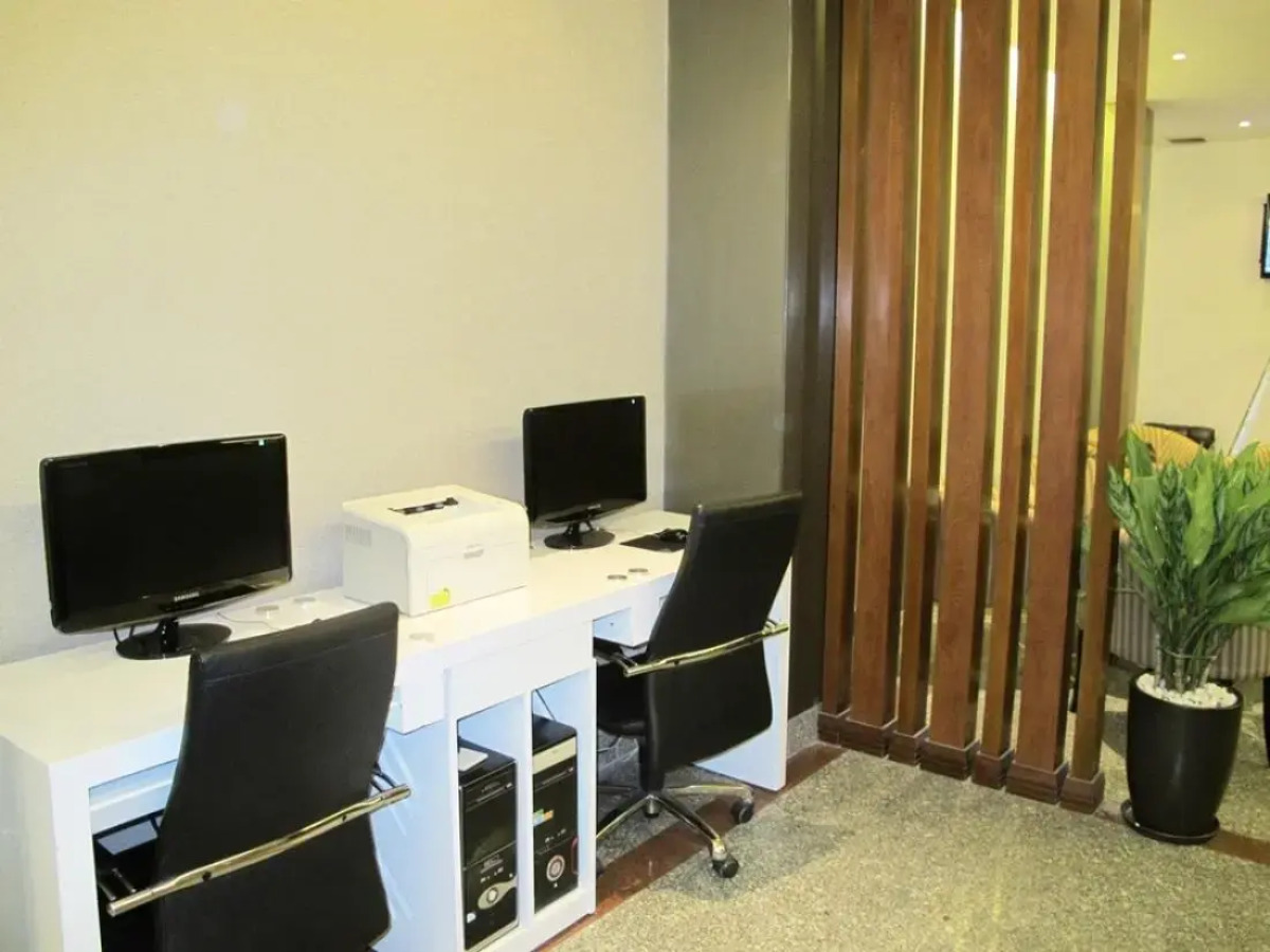 Central Park Saigon Hotel