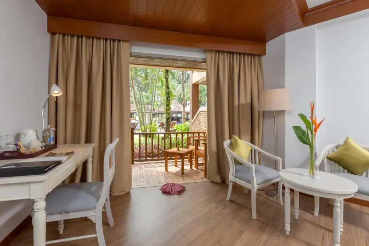 Отель Best Western Premier Bangtao Beach Resort and Spa