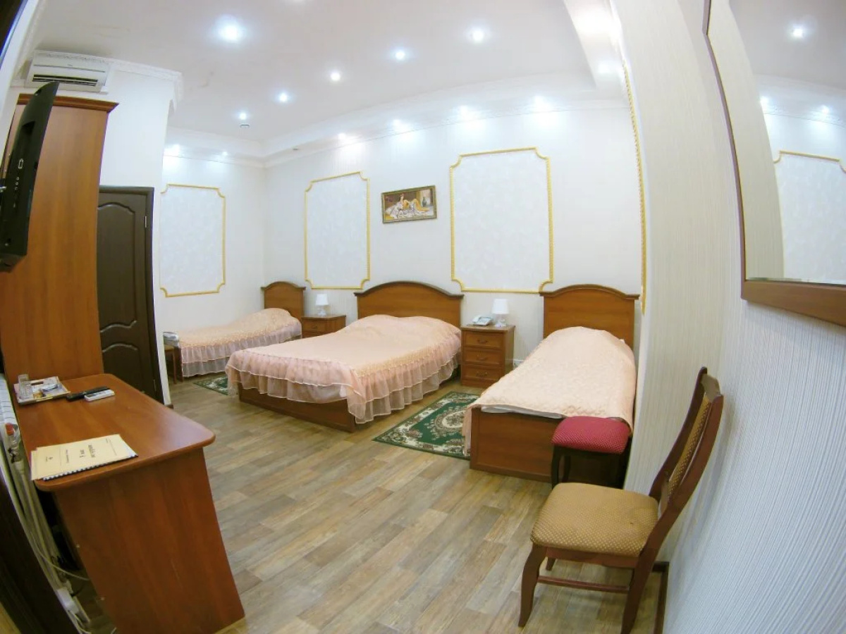 Bratislavskaya Hotel