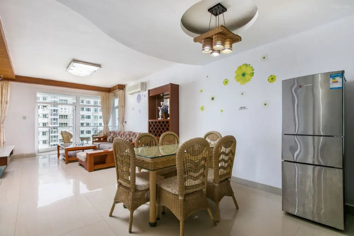 Sanya Hai Hua Apartment