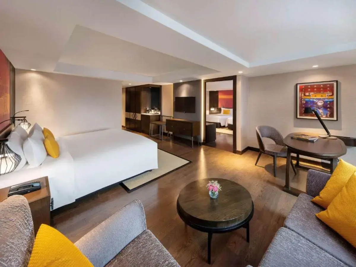 Отель Mercure Bangkok Sukhumvit 11