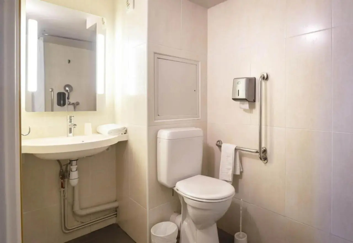 B&B HOTEL Avignon (1)