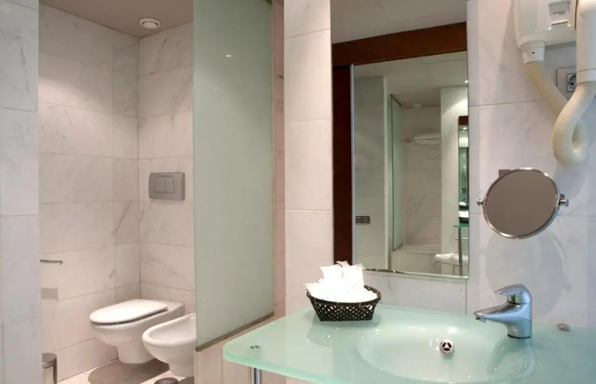 Отель Eurohotel Barcelona Gran Via Fira