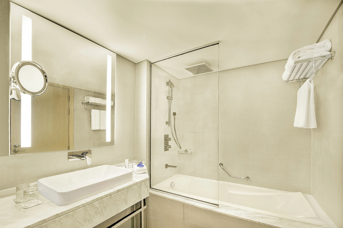 Radisson Blu Hotel & Resort, Abu Dhabi Corniche