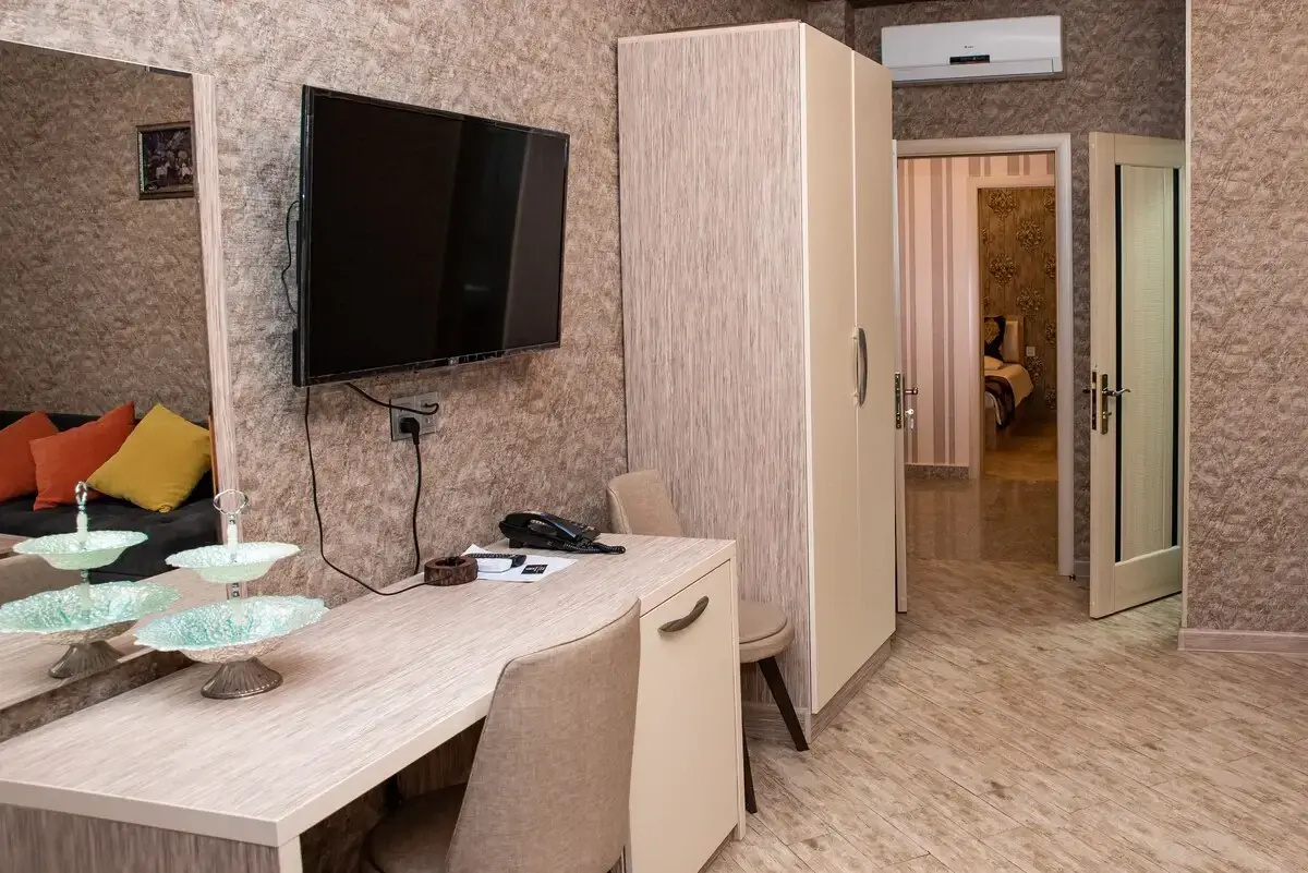 Отель Sebail Inn