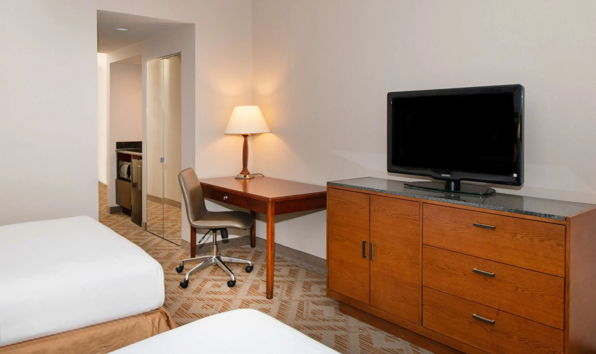 DoubleTree Suites by Hilton Hotel Philadelphia West