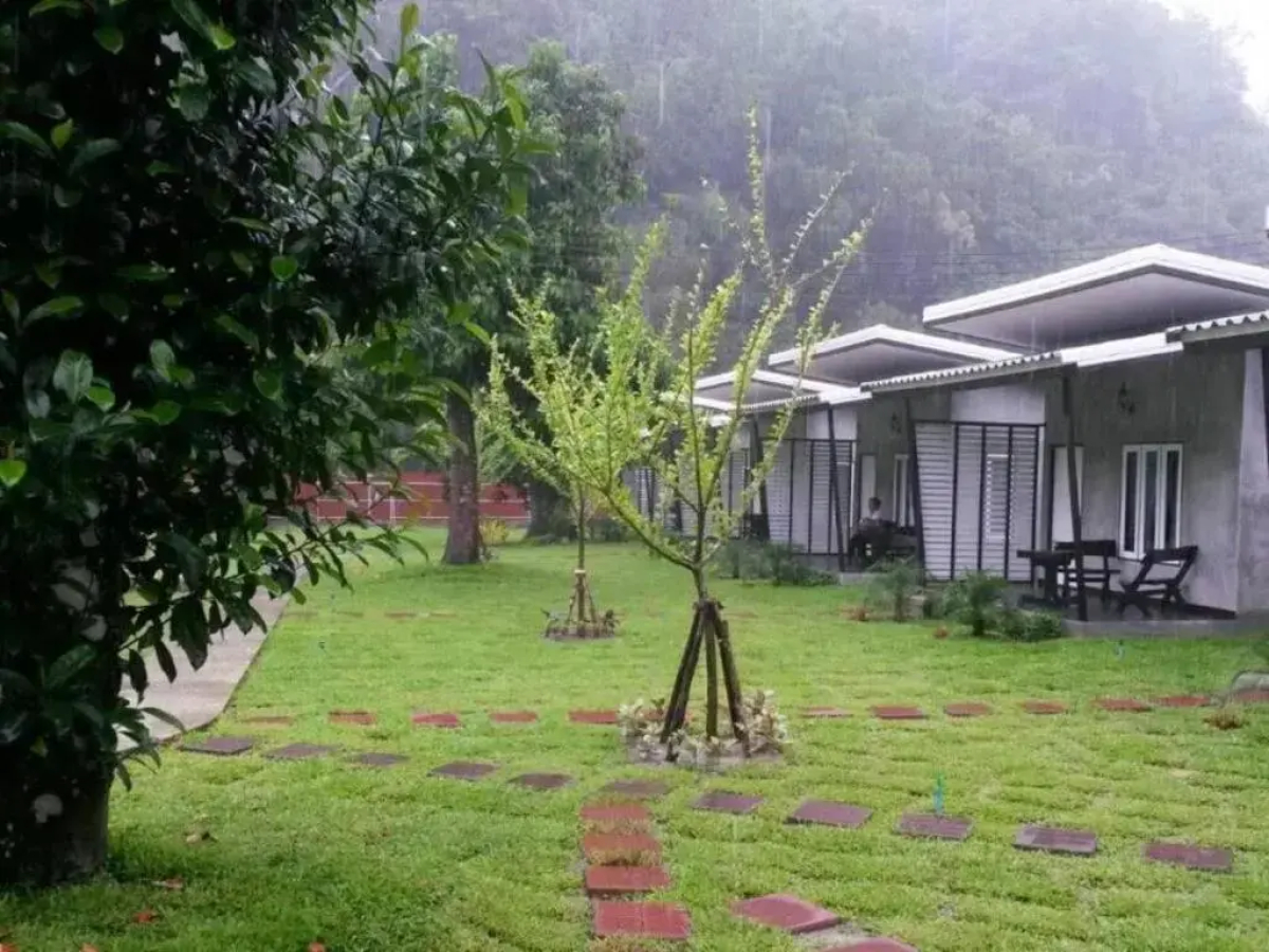 V Valley Resort