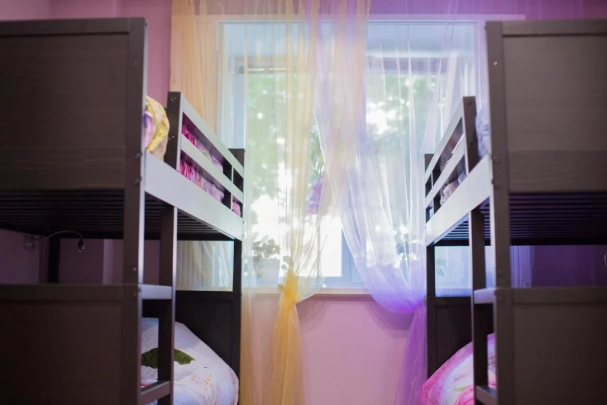 Adres Hostel