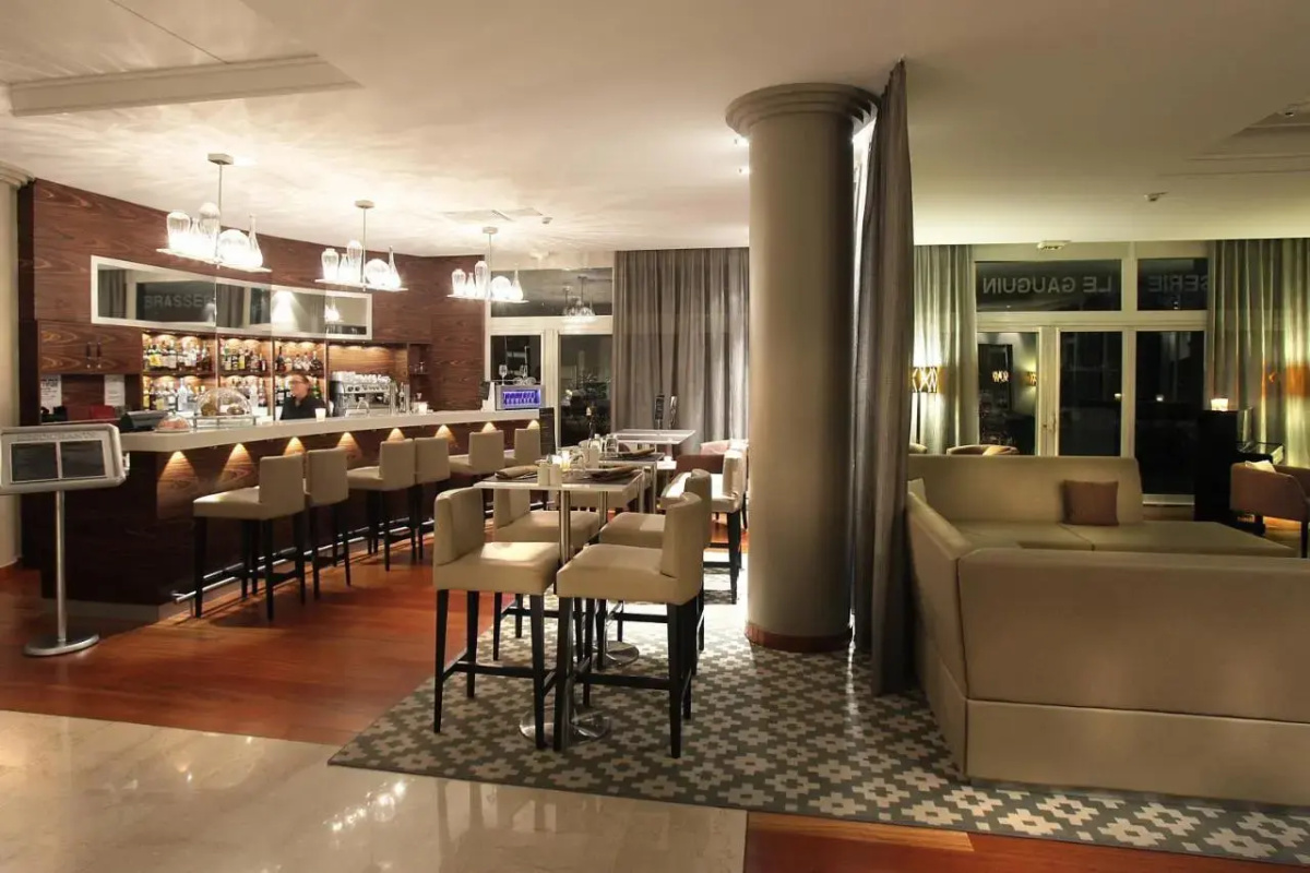 AC Hotel by Marriott Ambassadeur Antibes - Juan Les Pins