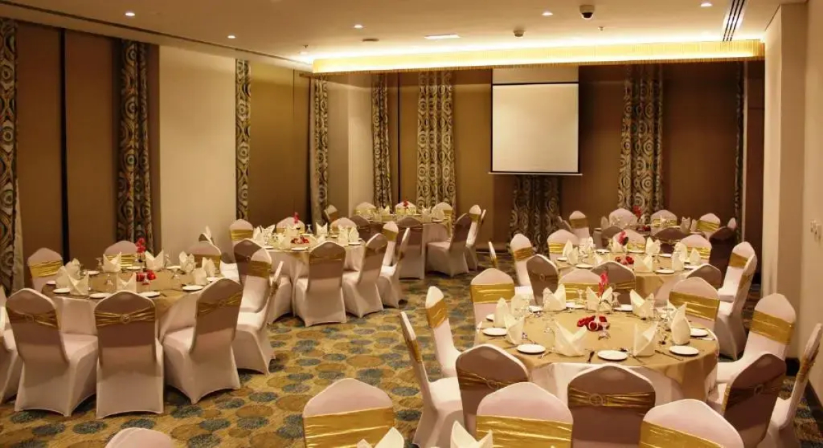 Best Western Plus: Pearl Creek Hotel