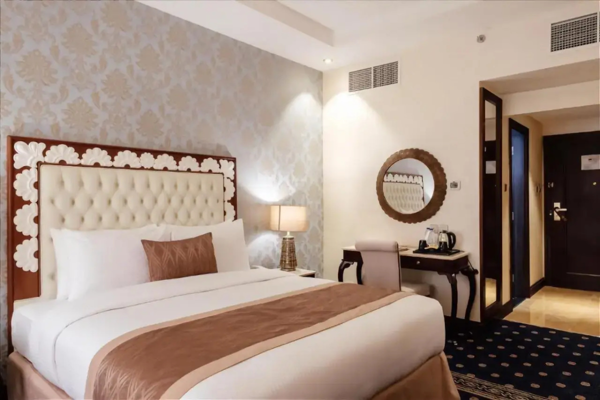 Crystal Plaza Al Majaz Hotel