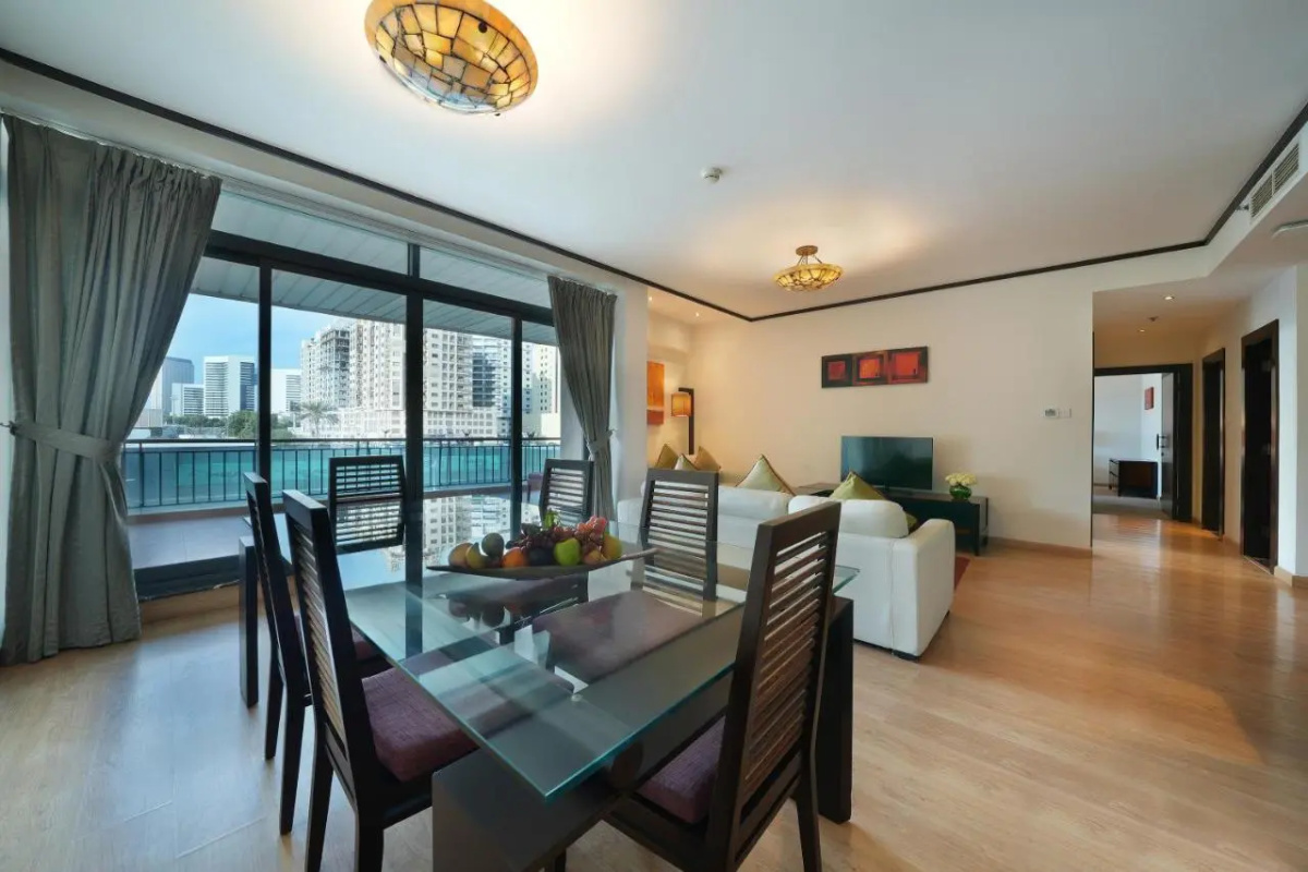 Отель Park Apartments Dubai, an Edge by Rotana