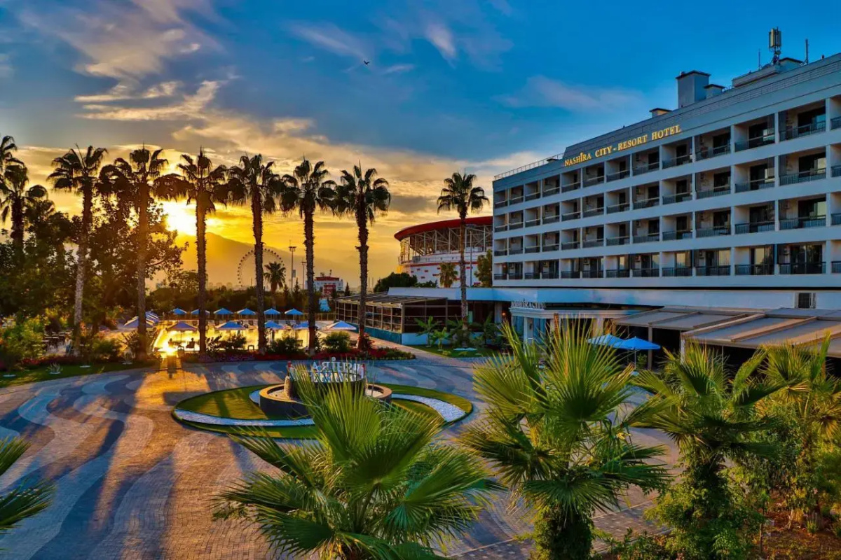 Nashira City Resort