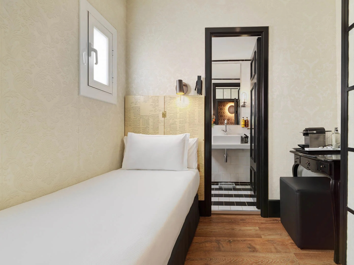 Отель H10 Catalunya Plaza Boutique Hotel