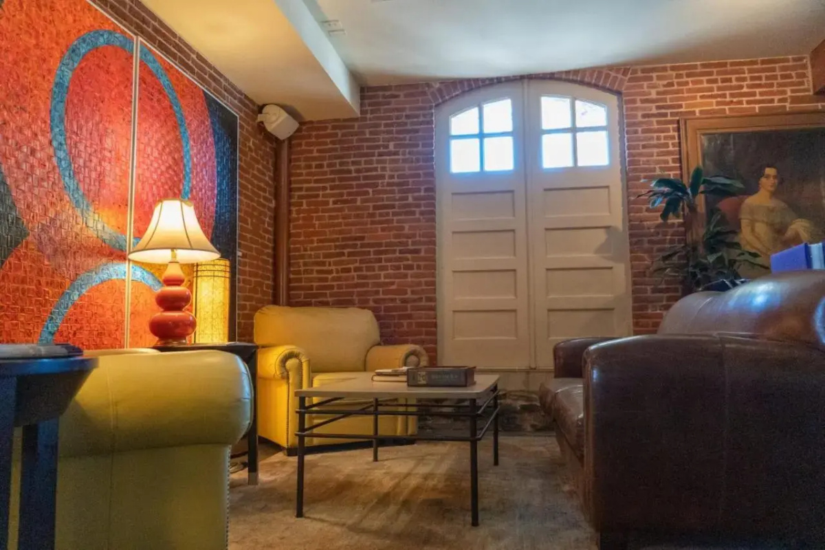 Lancaster Arts Hotel
