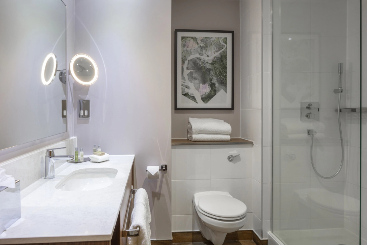 DoubleTree by Hilton Edinburgh Airport