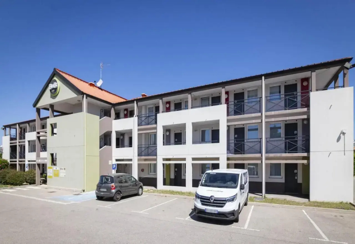 B&B HOTEL Avignon (1)