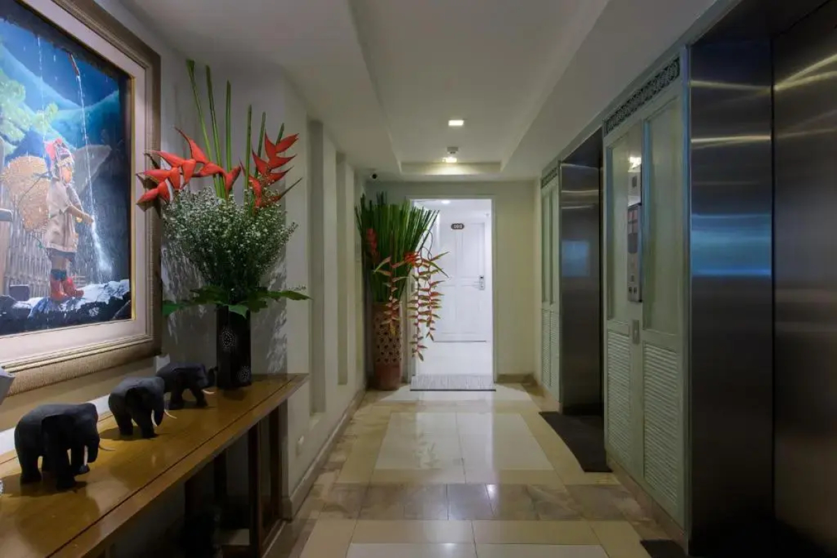 Sabai Sathorn Service Apartment