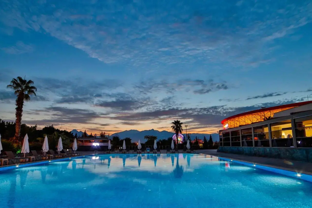 Nashira City Resort