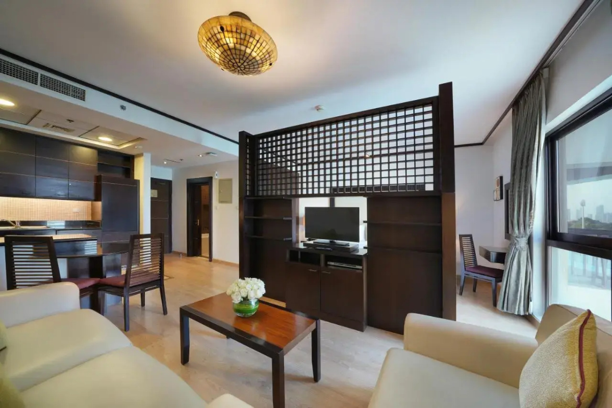 Отель Park Apartments Dubai, an Edge by Rotana