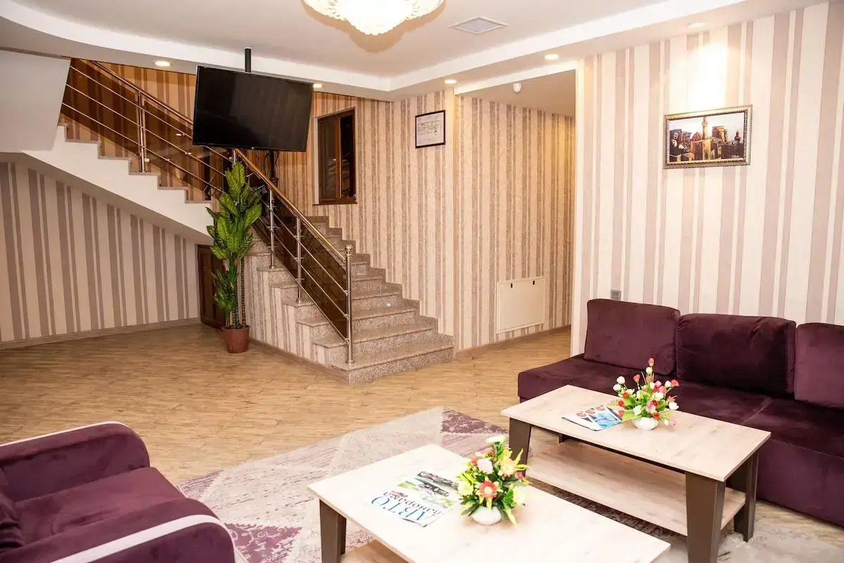 Отель Sebail Inn