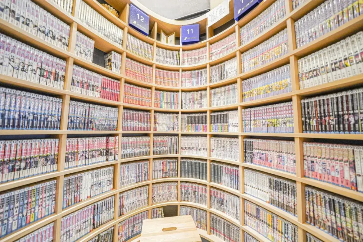 Quintessa Hotel Tokyo Haneda Comic & Books