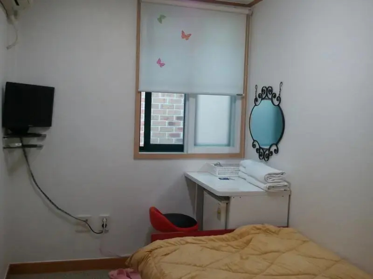 2c House