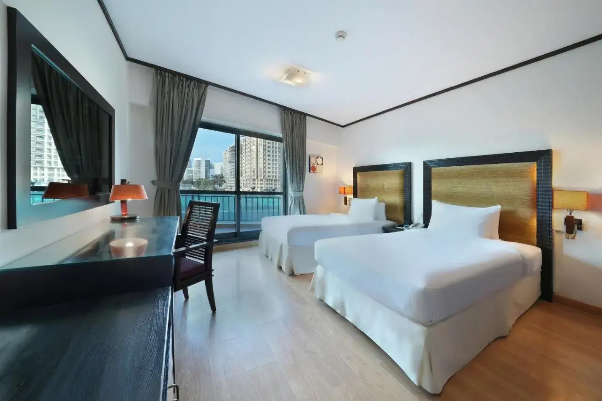 Отель Park Apartments Dubai, an Edge by Rotana