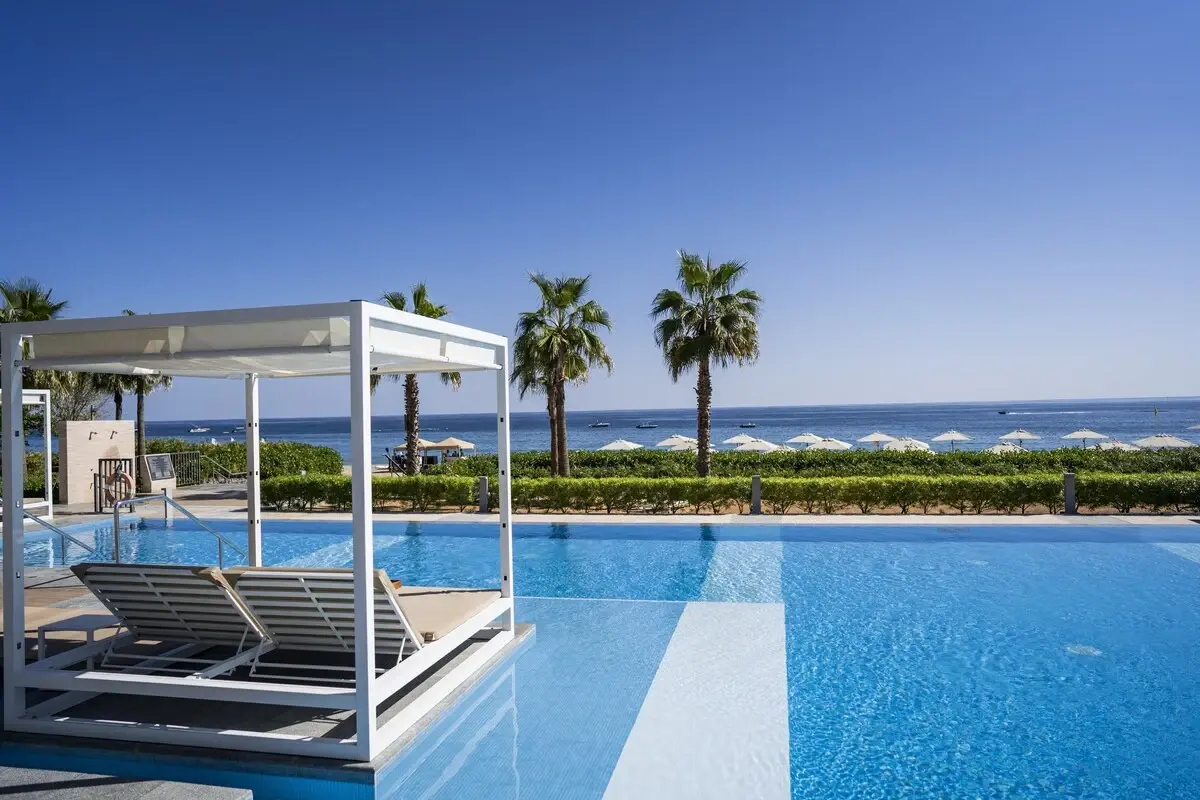 Курортный отель InterContinental Fujairah Resort by IHG