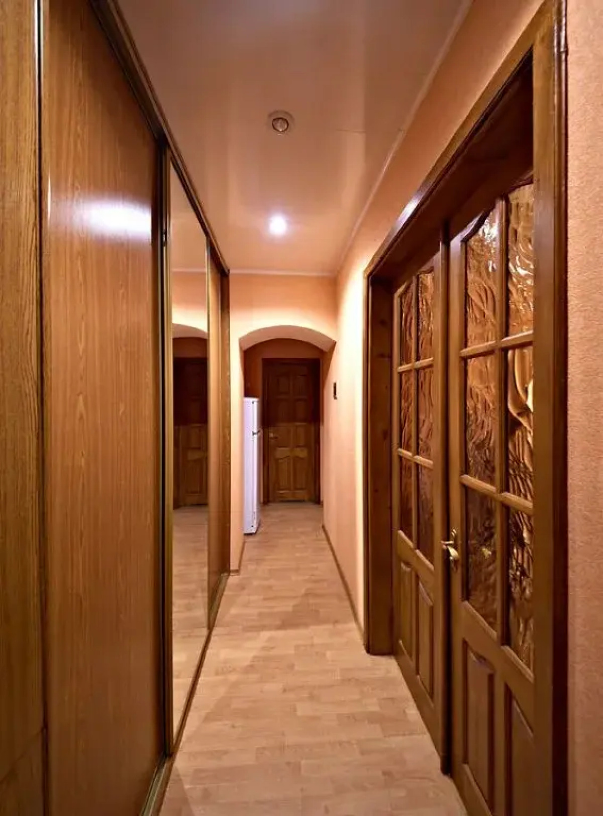 Gostinyij Dom Na Prospekte Nazavisimosti Apartments