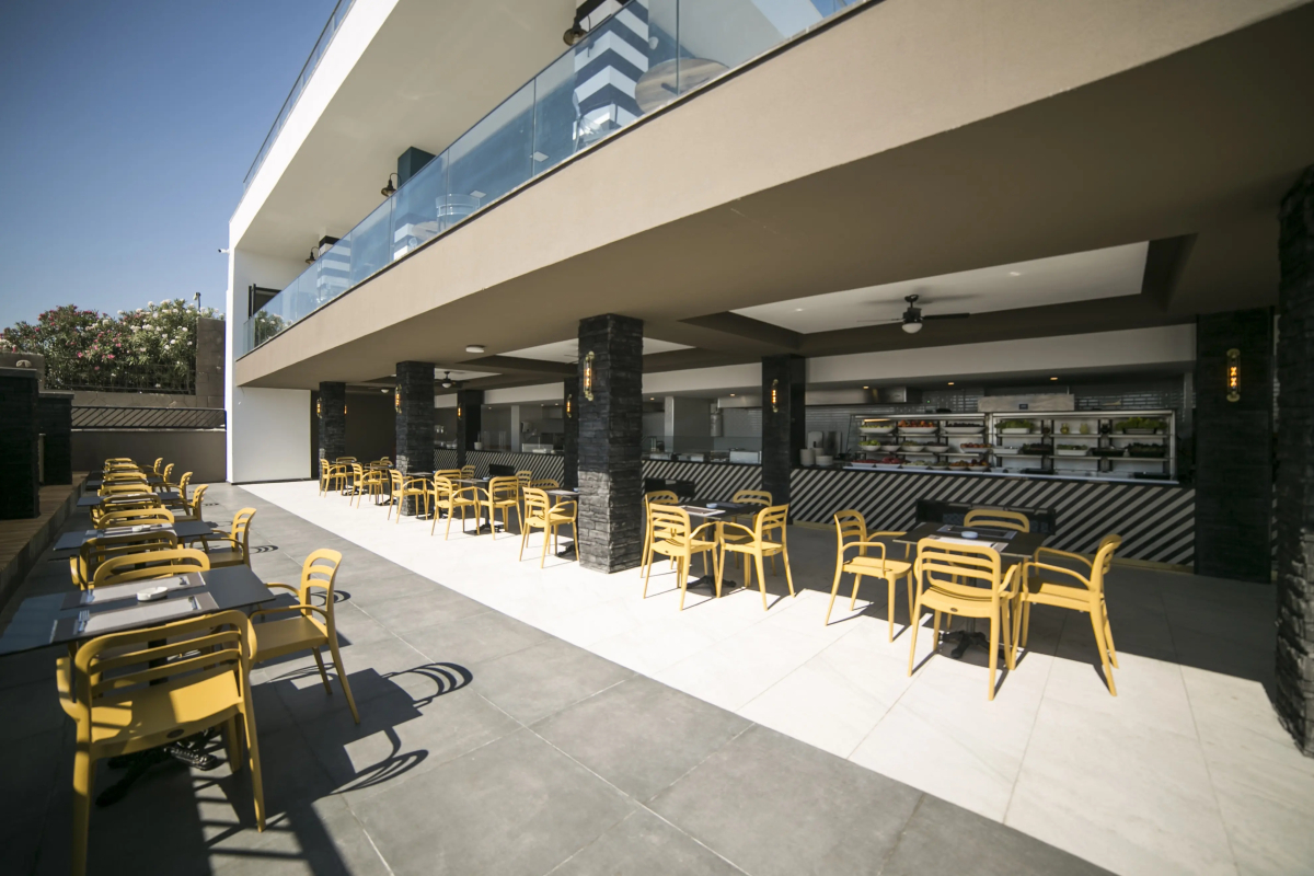 Отель Sailor's Beach Club