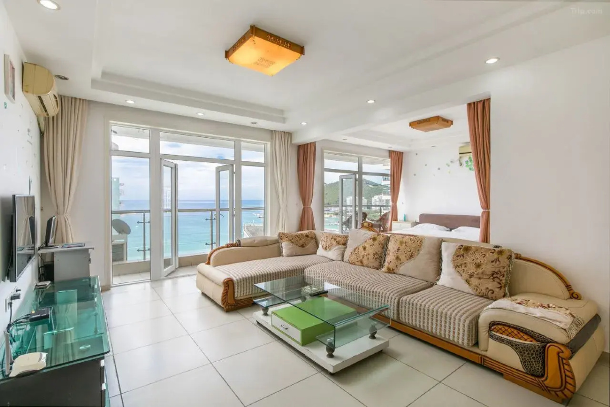 Sanya Hai Hua Apartment