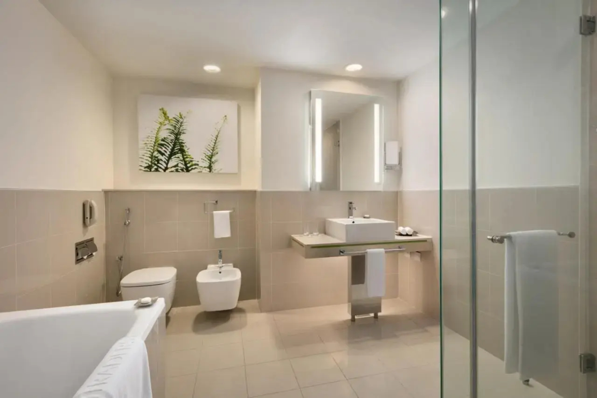 Traders Hotel, Qaryat Al Beri