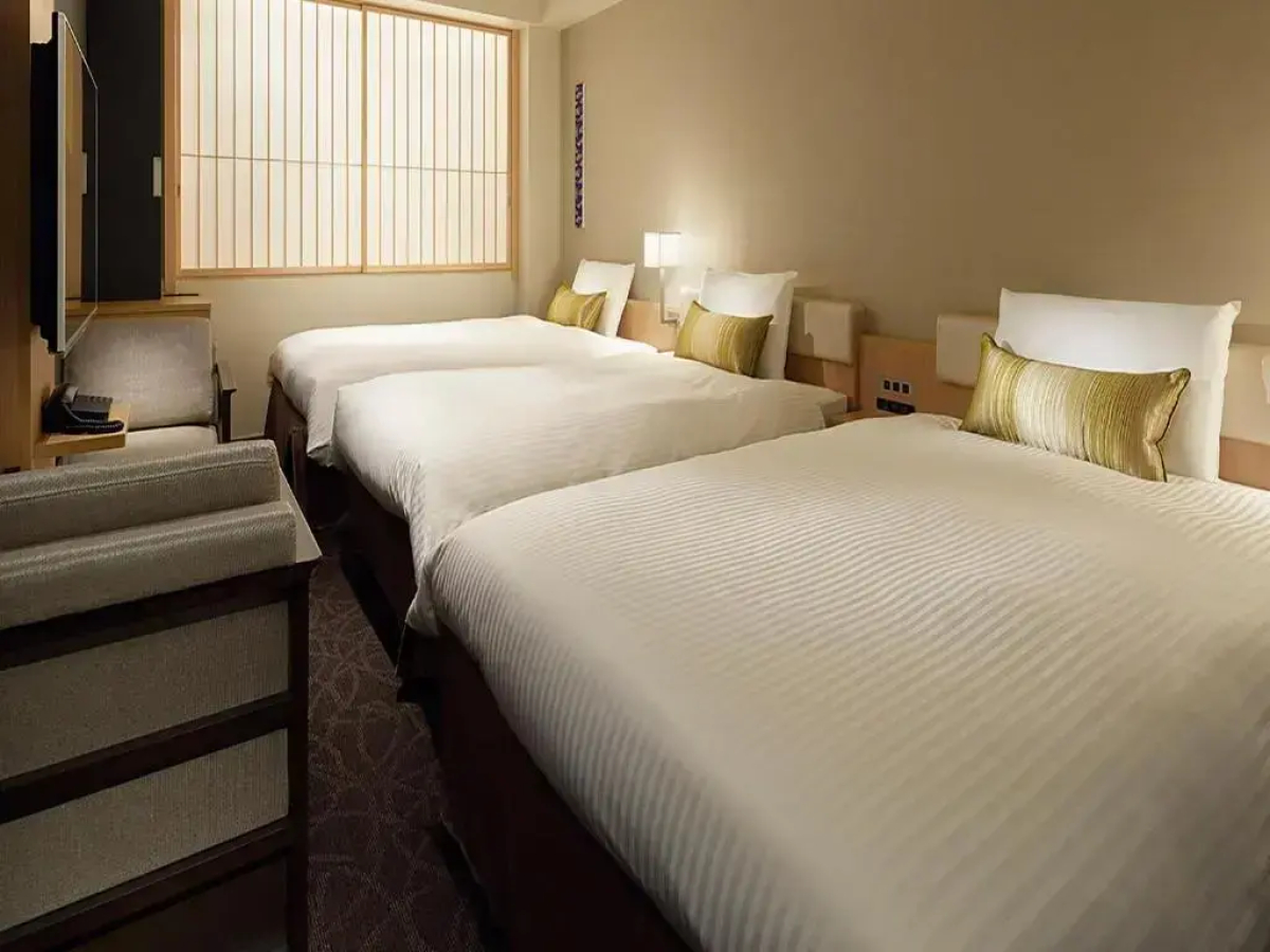 Отель Mitsui Garden Hotel Kyoto Shinmachi Bettei