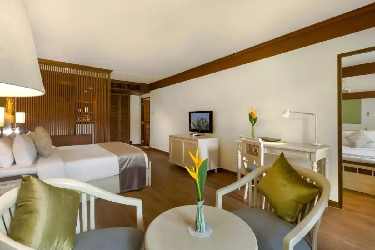 Отель Best Western Premier Bangtao Beach Resort and Spa