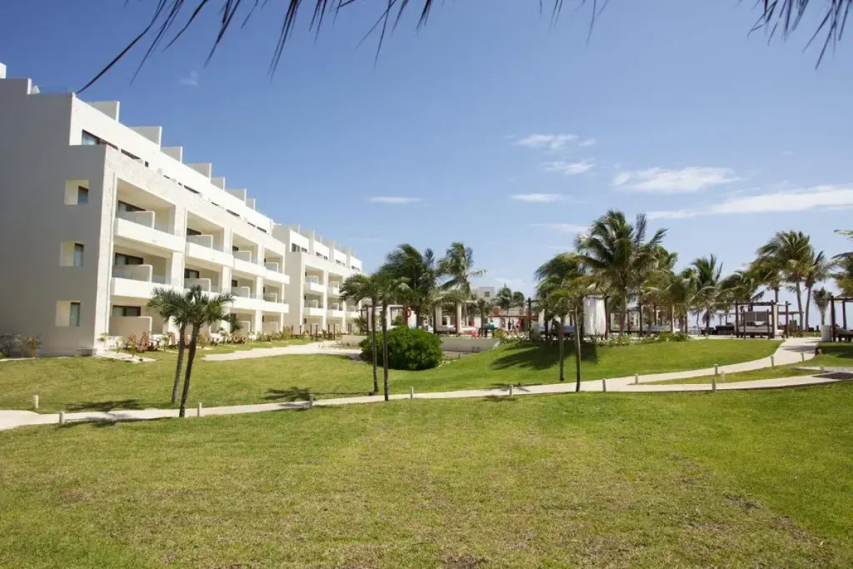 Отель Akumal Bay Beach and Wellness Resort